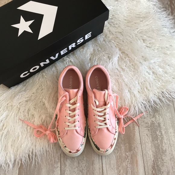 NWT Converse Chuck Taylor All Star - Picture 2 of 8